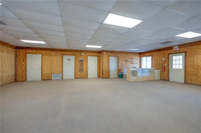 $3,500,000 | 7325 Southwest 93rd Street, Wakarusa, KS 66546