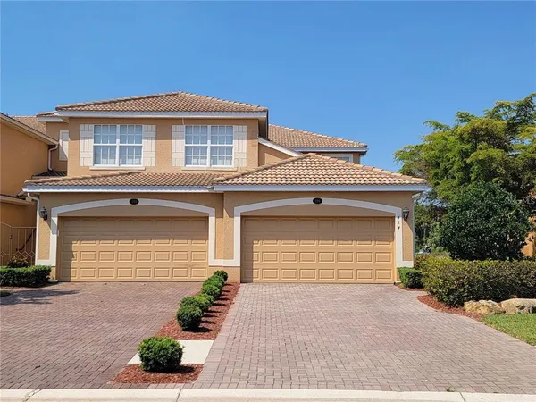 $3,495 | 424 Winding Brook Lane, Unit 104, Bradenton, FL 34212