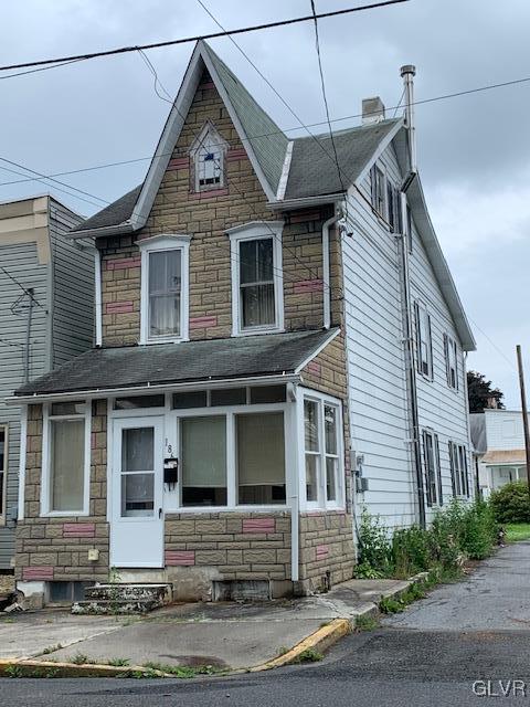 186 North Street Emmaus, PA 18049 - Photo 1 of 13 a front view of a house