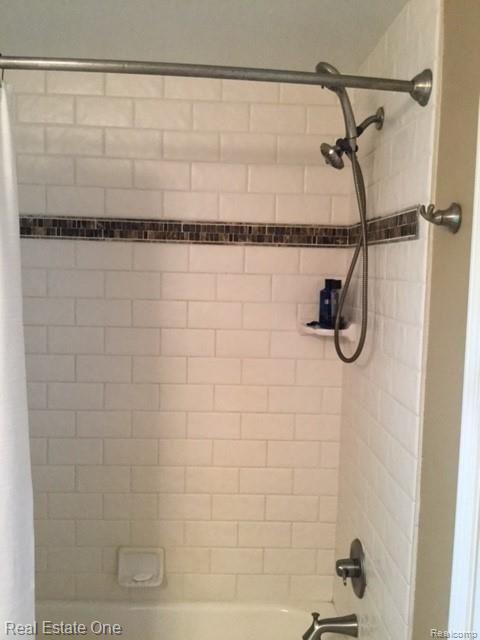 14955 28 Mile Road Washington, MI 48094 - Photo 30 of 51 FULL CERAMIC SHOWER