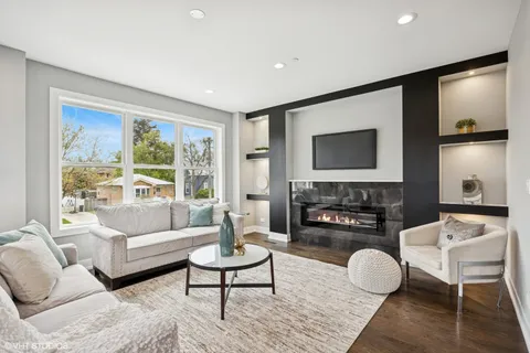 $539,000 | 8524 Center Avenue, River Grove, IL 60171