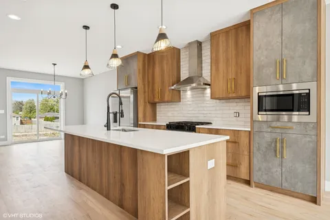 $539,000 | 8524 Center Avenue, River Grove, IL 60171