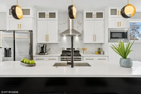 $539,000 | 8524 Center Avenue, River Grove, IL 60171