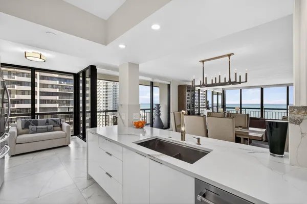 $1,390,000 | 4100 North Ocean Drive, Unit 1201, Singer Island, FL 33404
