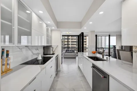 $1,275,000 | 4100 North Ocean Drive, Unit 1201, Singer Island, FL 33404