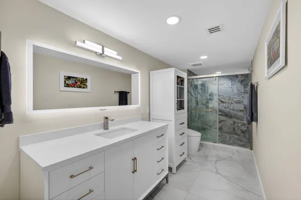 $1,390,000 | 4100 North Ocean Drive, Unit 1201, Singer Island, FL 33404