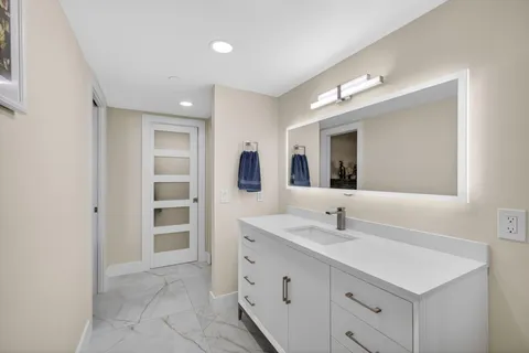 $1,275,000 | 4100 North Ocean Drive, Unit 1201, Singer Island, FL 33404