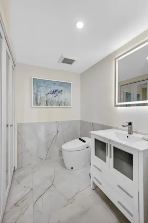 $1,390,000 | 4100 North Ocean Drive, Unit 1201, Singer Island, FL 33404