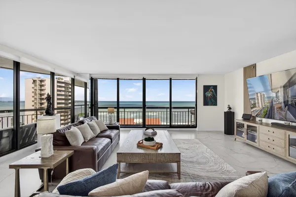 $1,390,000 | 4100 North Ocean Drive, Unit 1201, Singer Island, FL 33404
