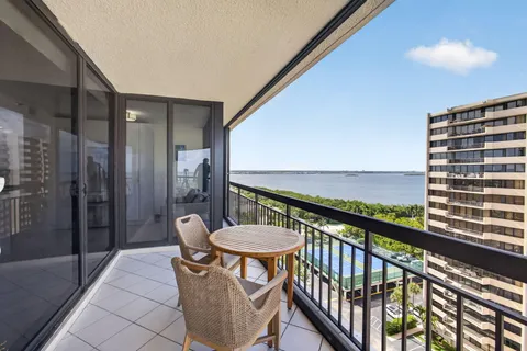 $1,275,000 | 4100 North Ocean Drive, Unit 1201, Singer Island, FL 33404