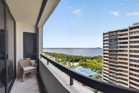 $1,275,000 | 4100 North Ocean Drive, Unit 1201, Singer Island, FL 33404