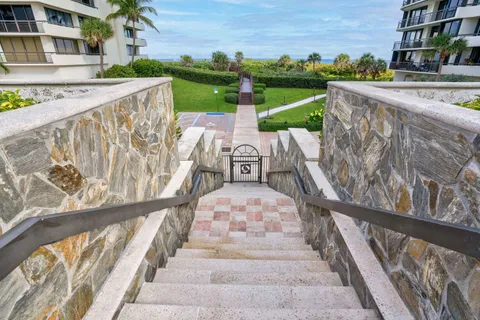 $1,275,000 | 4100 North Ocean Drive, Unit 1201, Singer Island, FL 33404