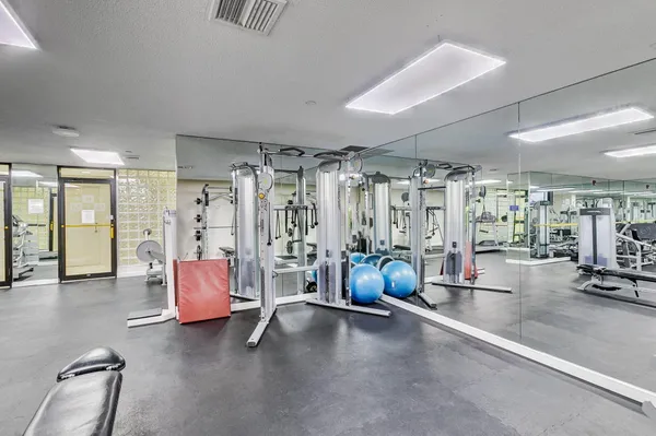 $1,390,000 | 4100 North Ocean Drive, Unit 1201, Singer Island, FL 33404