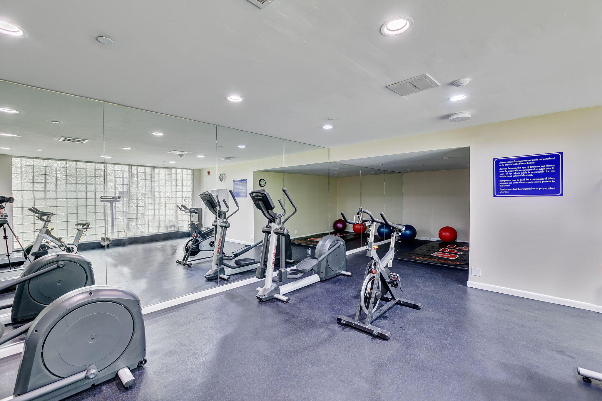 4100 North Ocean Drive, Unit 1201 Singer Island, FL 33404 - Photo 66 of 71 83-web-or-mls-320A8848