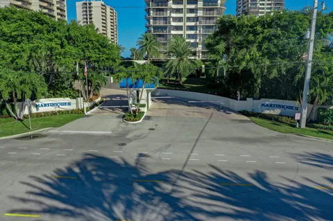 $1,275,000 | 4100 North Ocean Drive, Unit 1201, Singer Island, FL 33404