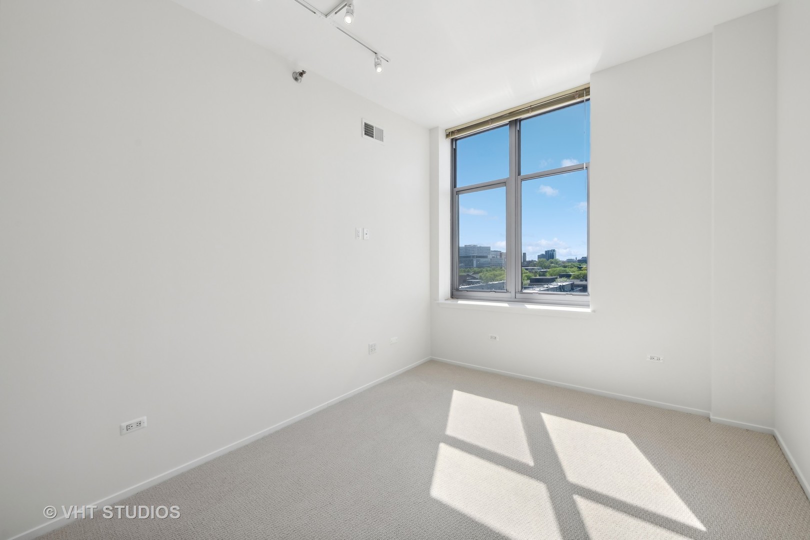 1201 West Adams Street, Unit 712 Chicago, IL 60607 - Photo 13 of 22 Gallery Image 13