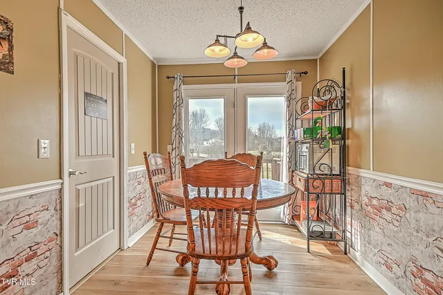 $285,000 | 1096 Old Elizabethton Highway, Bluff City, TN 37618