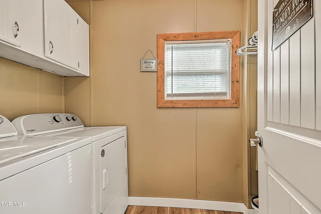 $285,000 | 1096 Old Elizabethton Highway, Bluff City, TN 37618