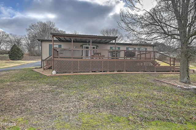 $285,000 | 1096 Old Elizabethton Highway, Bluff City, TN 37618