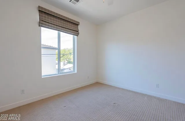 $3,000 | 3030 North 38th Street, Unit 113, Phoenix, AZ 85018