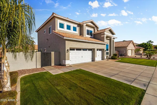 $825,000 | 230 East Arabian Drive, Gilbert, AZ 85296