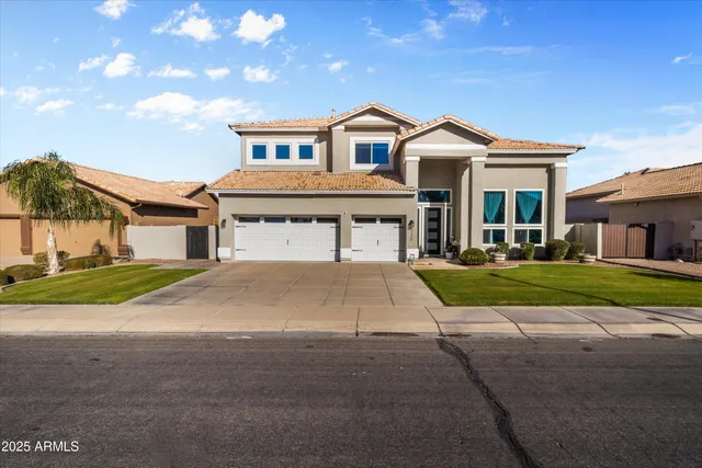 $825,000 | 230 East Arabian Drive, Gilbert, AZ 85296
