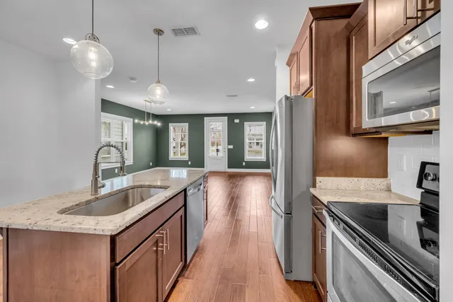 $2,400 | 720 Cottage Park Drive, Nashville, TN 37207