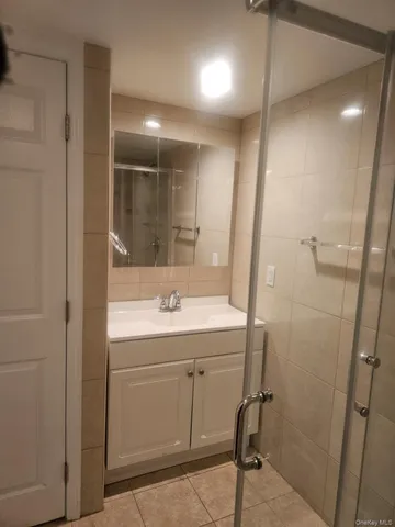 $2,000 | 31 Albermarle Avenue, Holtsville, NY 11742