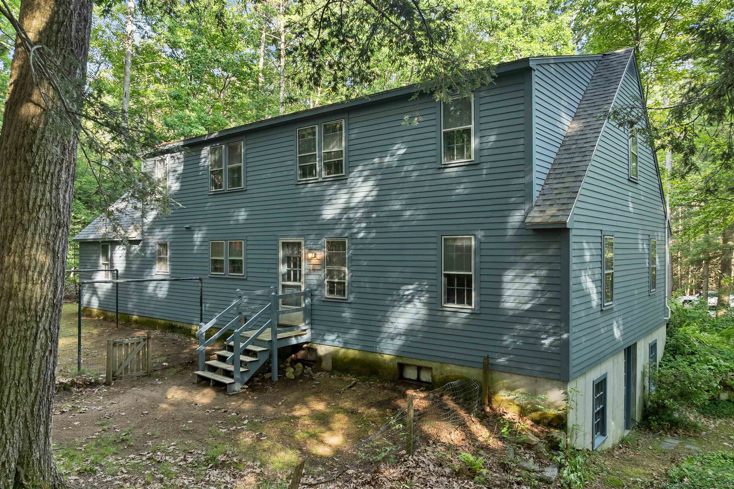 28 Manchester Road Amherst, NH 03031 - Photo 28 of 34