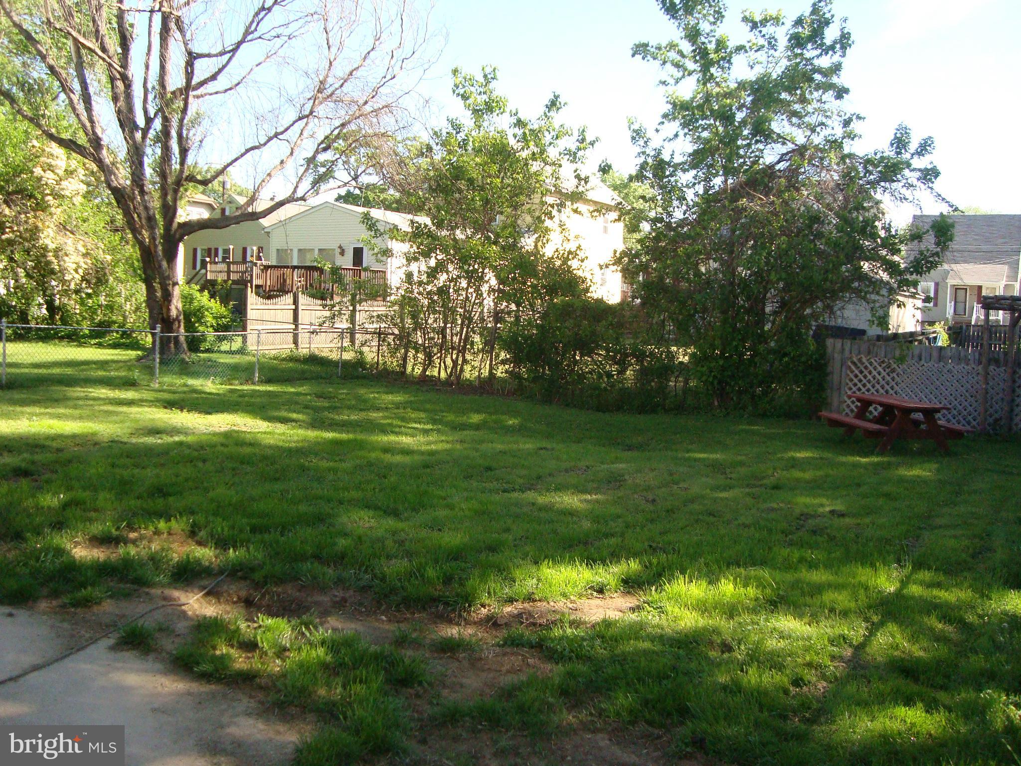 3006 Parktowne Road Baltimore, MD 21234 - Photo 7 of 12 Exterior (Rear)