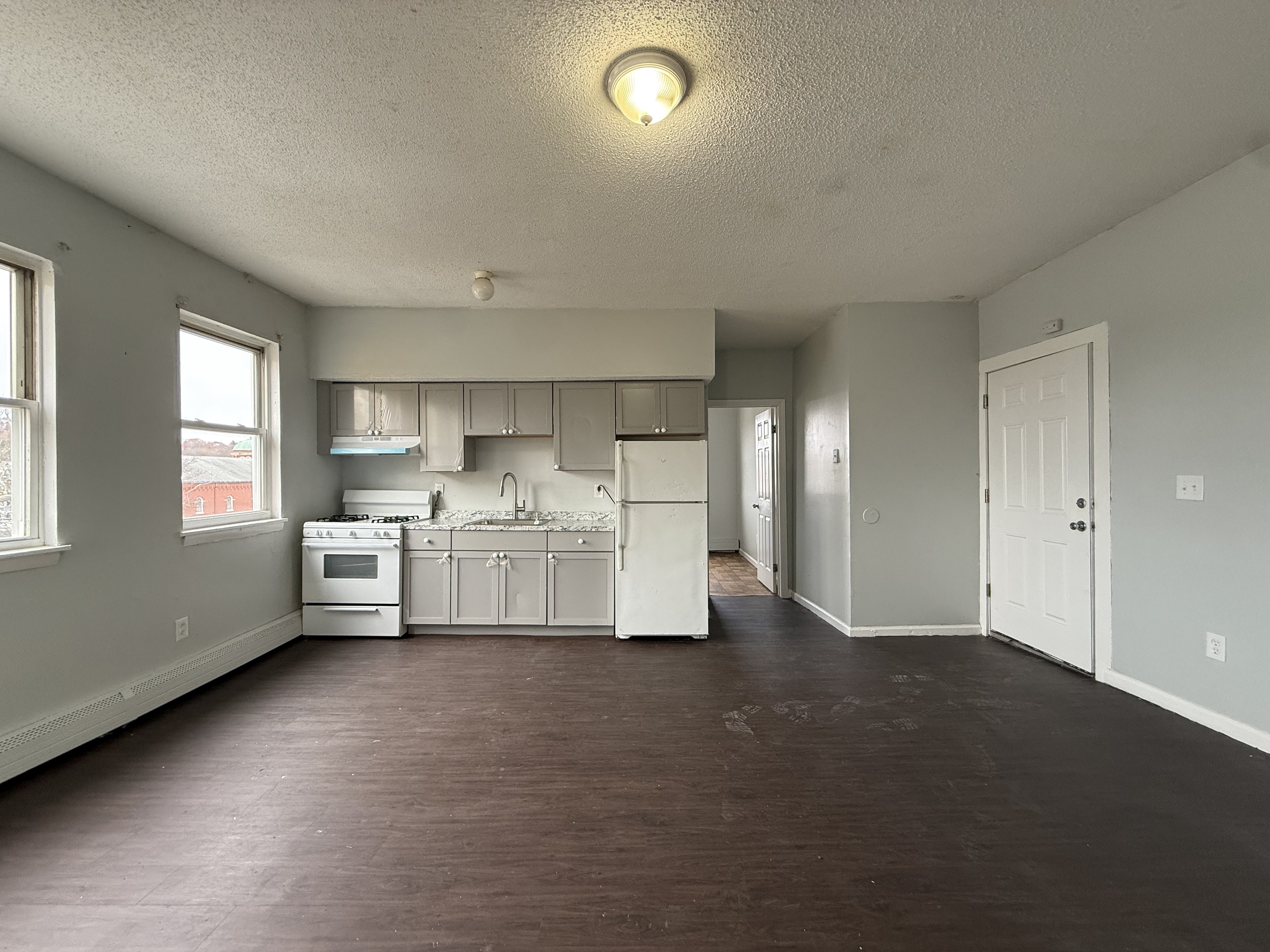 132 Locust Street, Unit 13 Waterbury, CT 06704 - Photo 3 of 12