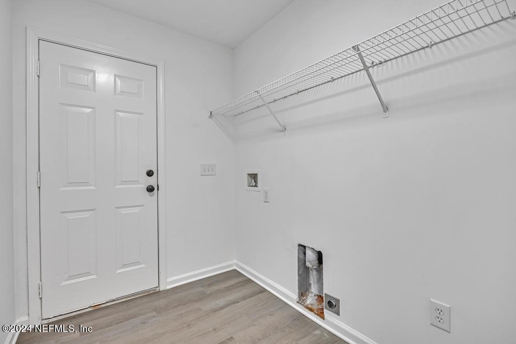5815 Hillridge Road Keystone Heights, FL 32656 - Photo 27 of 32 Laundry Room