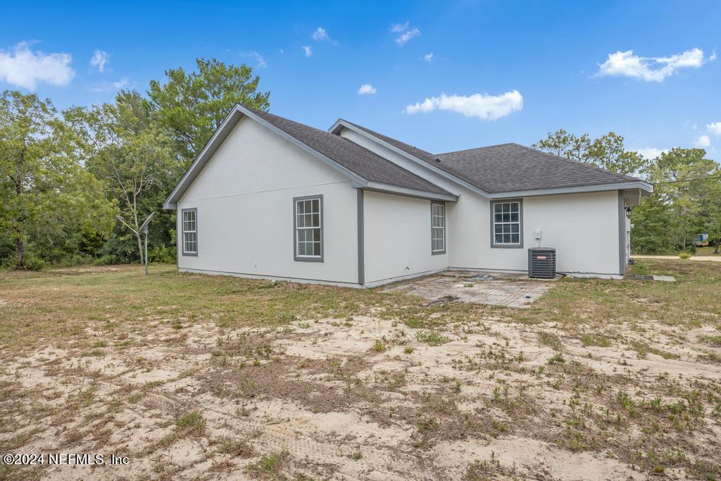 5815 Hillridge Road Keystone Heights, FL 32656 - Photo 30 of 32 Back View