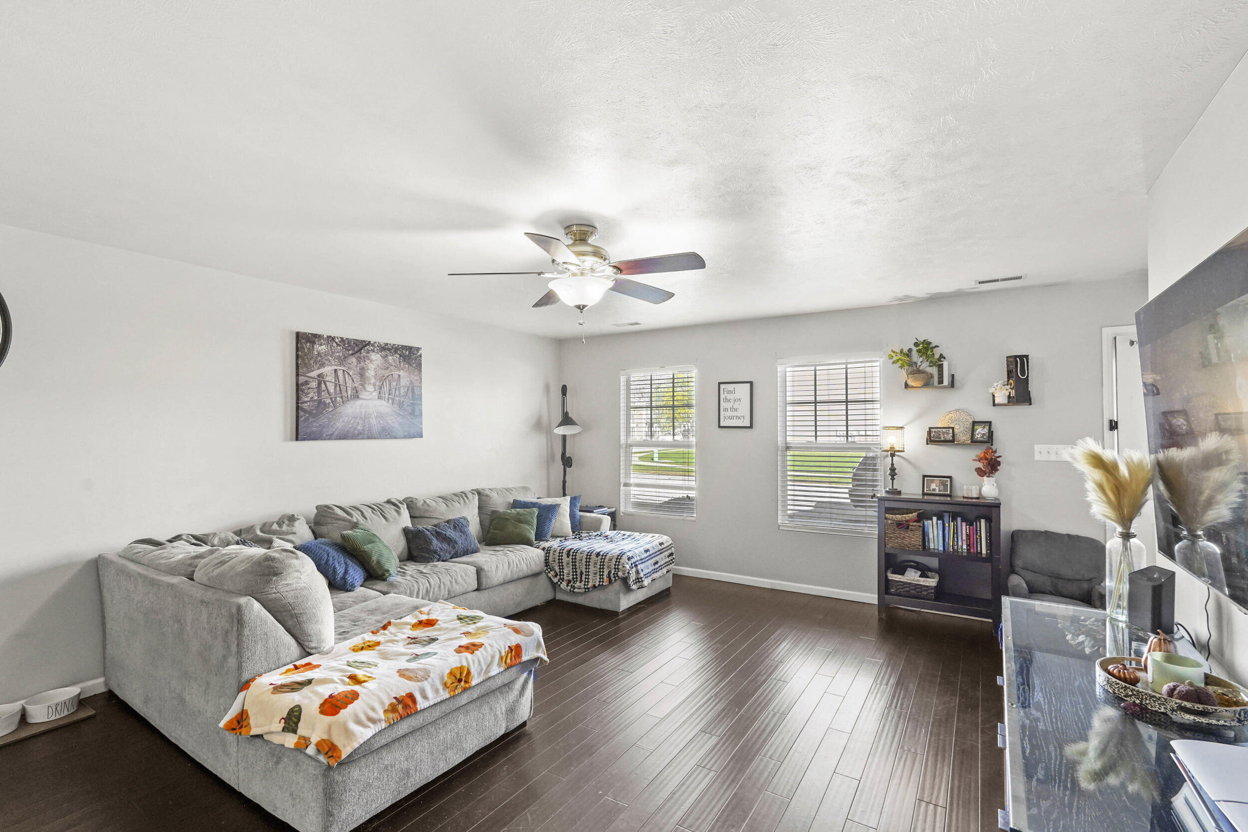 10421 Paramount Way Cedar Lake, IN 46303 - Photo 7 of 26 a living room with furniture and wooden floor