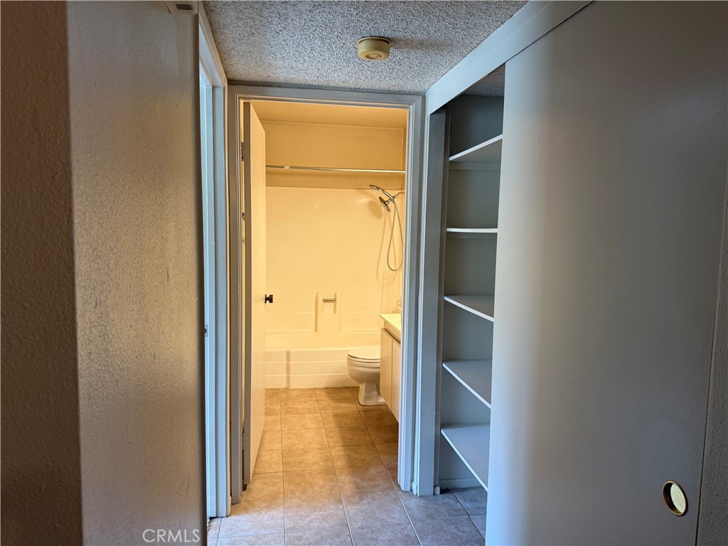 122 Tangelo Irvine, CA 92618 - Photo 20 of 34 a view of an empty room