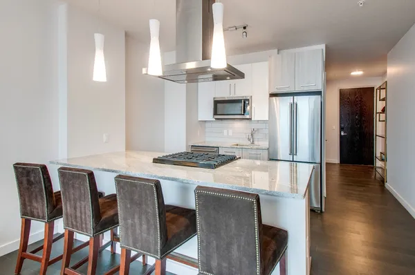 $2,795 | 515 Church Street, Unit 4011, Nashville, TN 37219