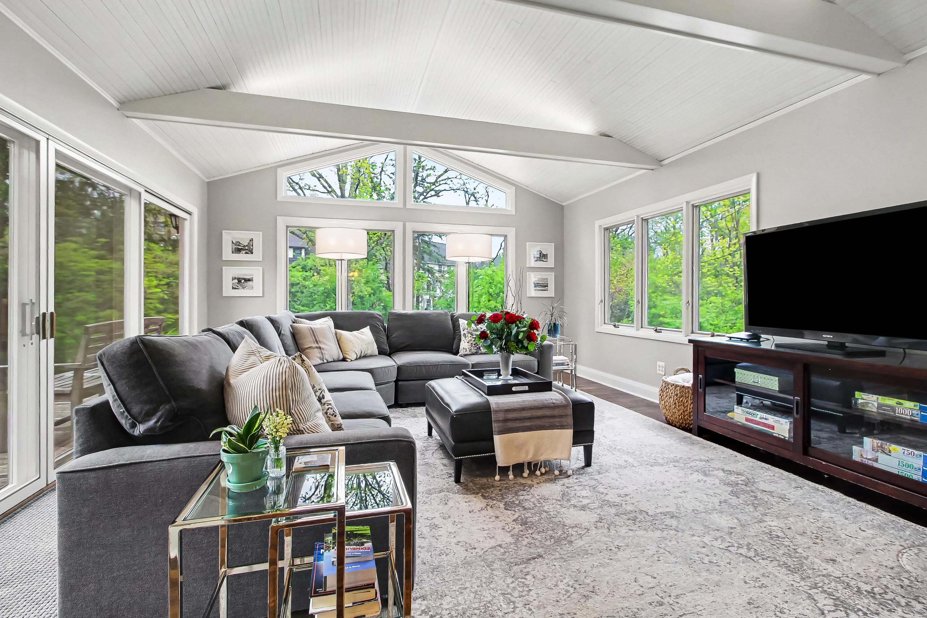 2105 Devonshire Road Ann Arbor, MI 48104 - Photo 20 of 86 052_file_8142