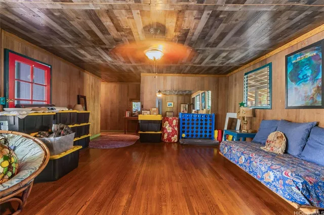 $1,649,000 | 84-425 Makaha Valley Road, Waianae, HI 96792