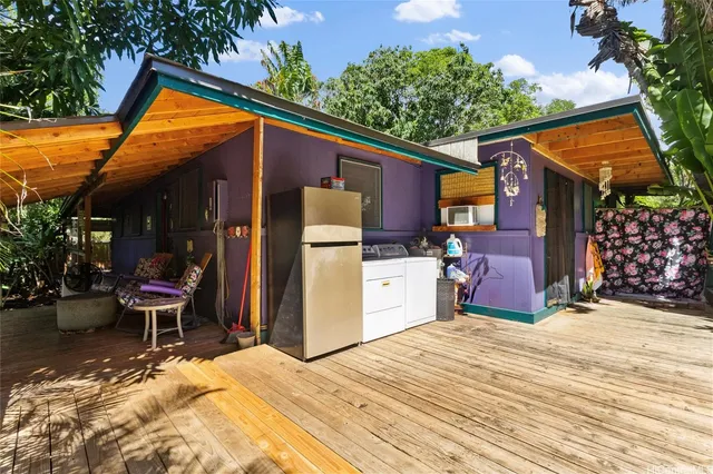 $1,649,000 | 84-425 Makaha Valley Road, Waianae, HI 96792