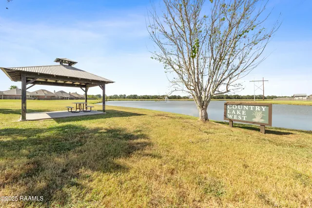 $200,000 | 103 Picket Lane, Rayne, LA 70578