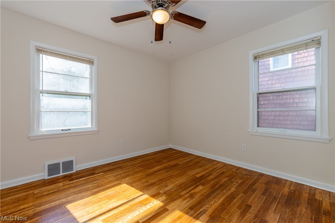 1420 Avondale Road South Euclid, OH 44121 - Photo 10 of 27