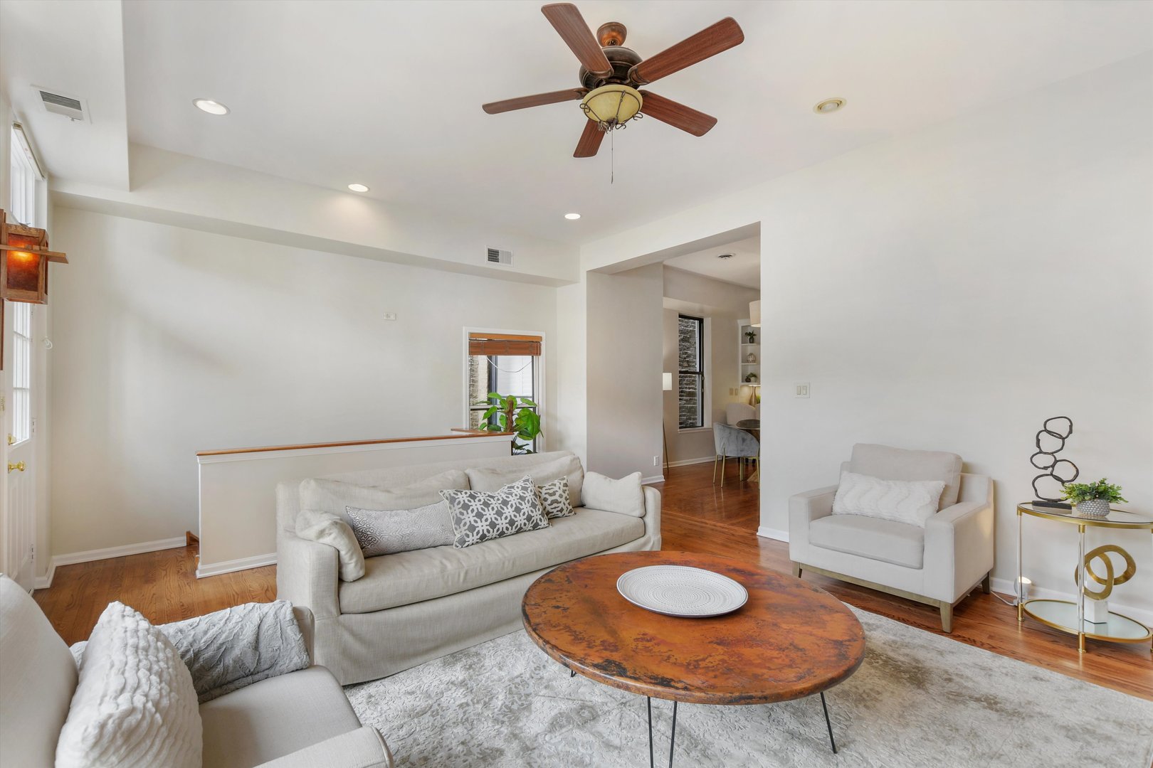 1447 West Flournoy Street Chicago, IL 60607 - Photo 14 of 41 a living room with furniture and a wooden floor