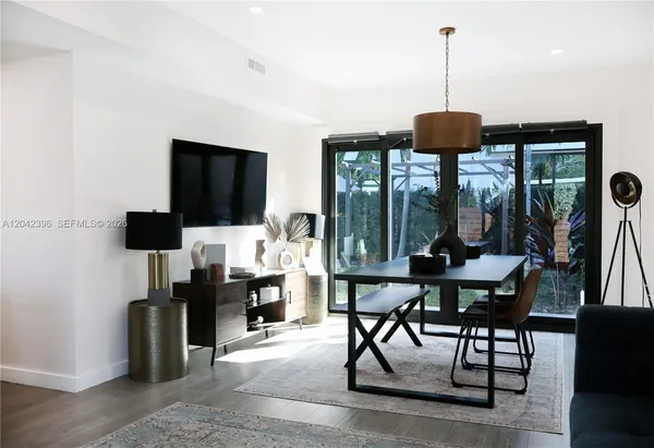 $4,500 | 1240 Northeast 17th Avenue, Unit 1, Fort Lauderdale, FL 33304