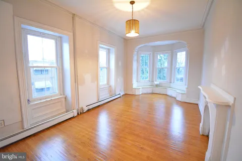 $1,325 | 312 West Seymour Street, Unit 2, Philadelphia, PA 19144