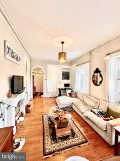 $1,325 | 312 West Seymour Street, Unit 2, Philadelphia, PA 19144