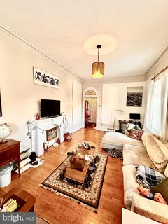 $1,325 | 312 West Seymour Street, Unit 2, Philadelphia, PA 19144