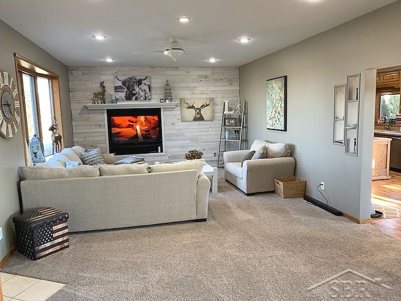 10906 Easton Road New Lothrop, MI 48460 - Photo 7 of 17 50007273-6.JPG