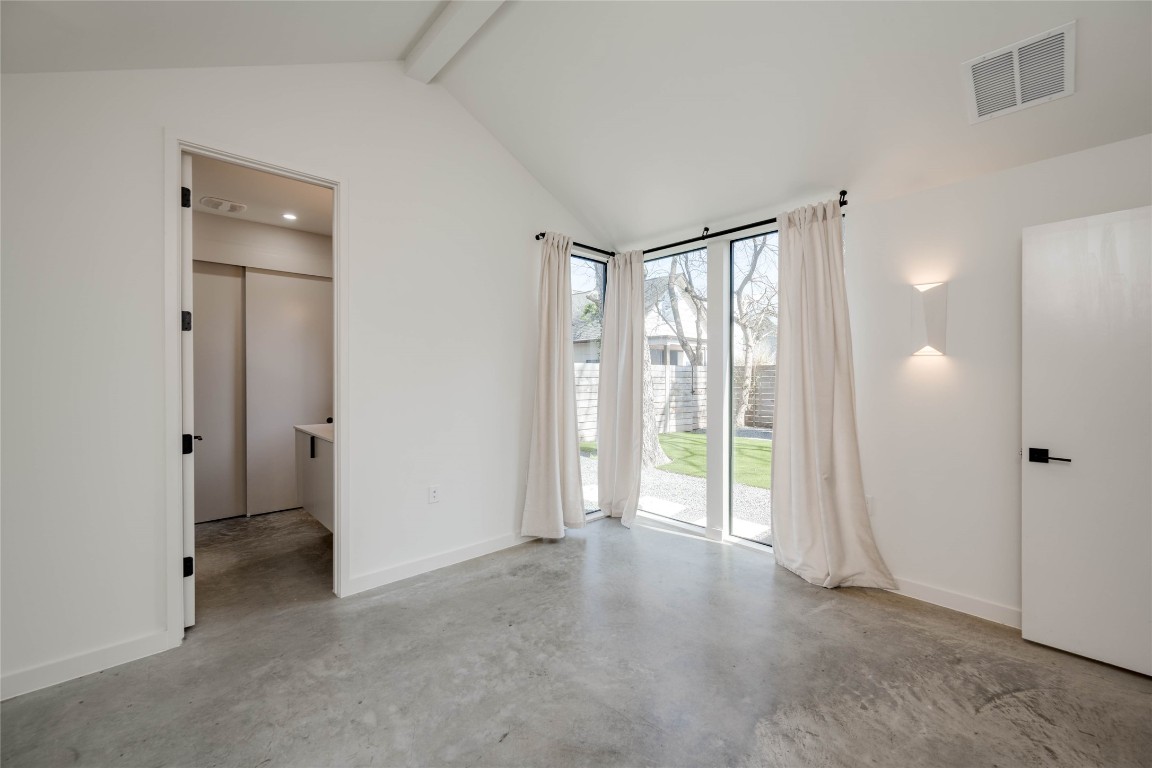 2615 Willow Street, Unit 2 Austin, TX 78702 - Photo 12 of 34