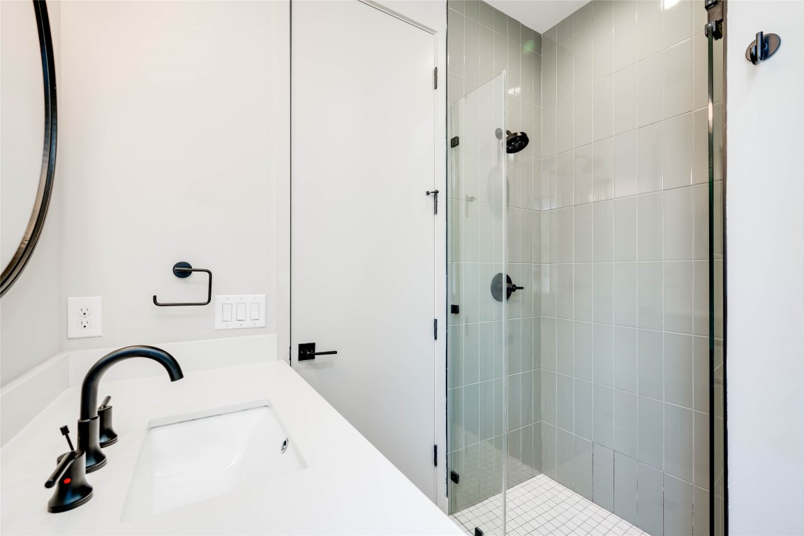 2615 Willow Street, Unit 2 Austin, TX 78702 - Photo 14 of 34