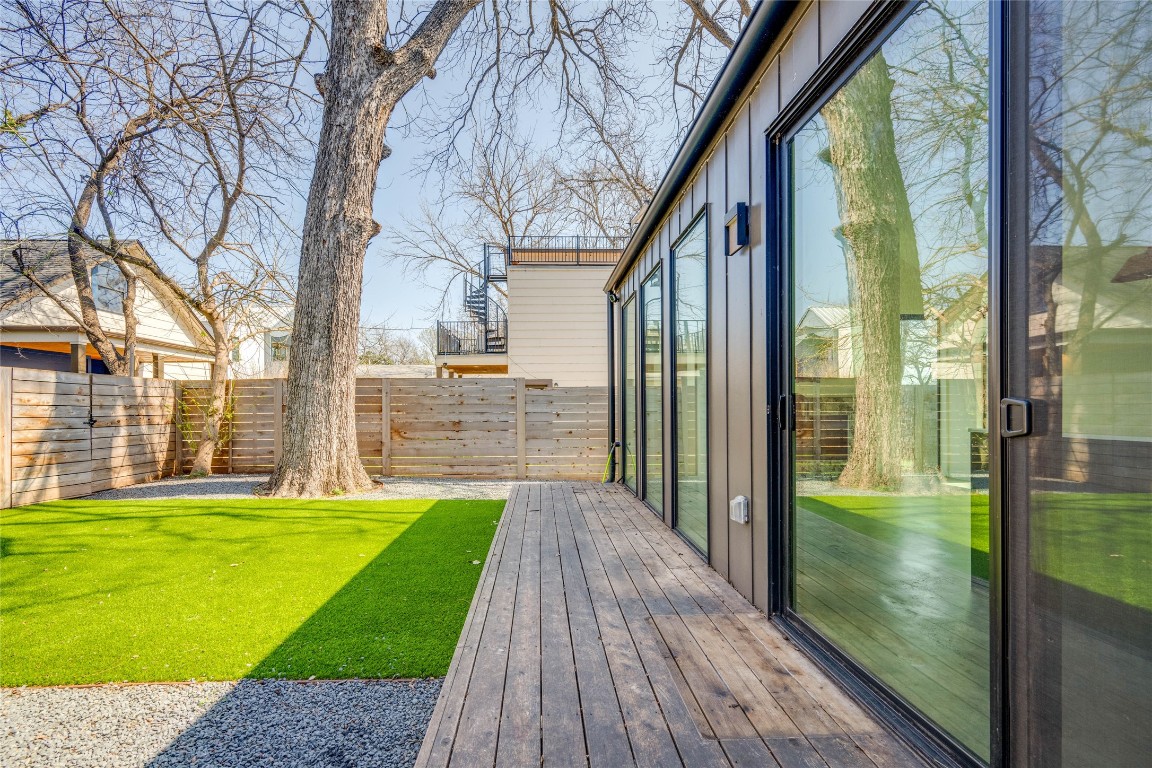 2615 Willow Street, Unit 2 Austin, TX 78702 - Photo 22 of 34